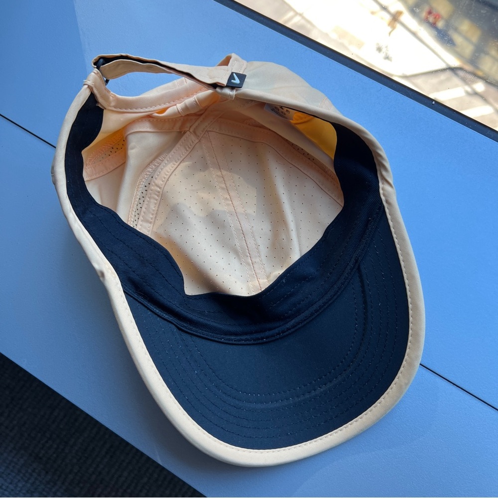 Nike Running Hat - Picture 2 of 3